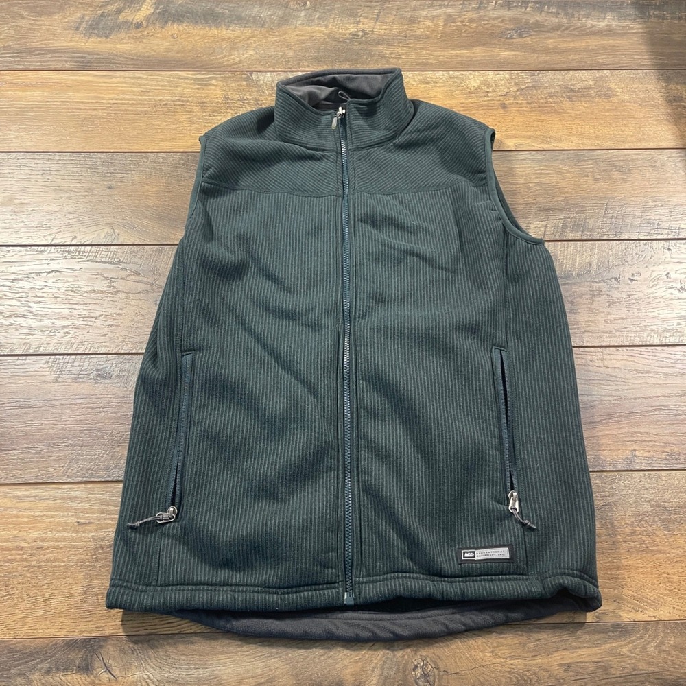 REI Polartec Fleece Vest Mens Large Green Ribbed Full Zip Outdoor Layering Gorp